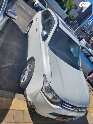 מיצובישי אאוטלנדר