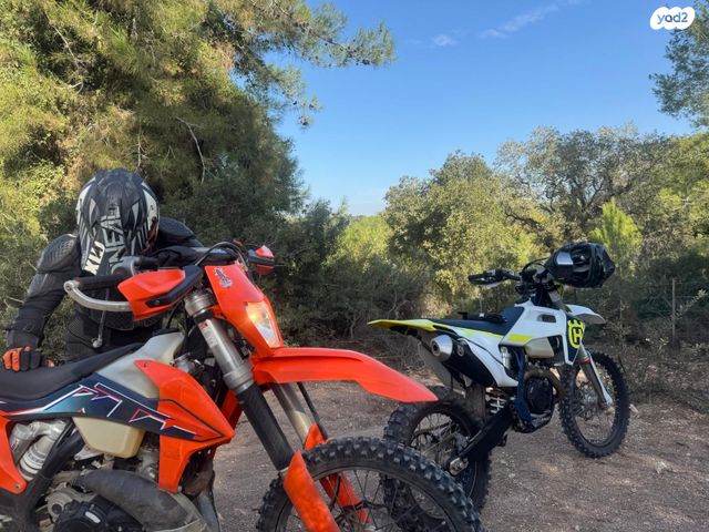 מודעת רכב הוסקוורנה FE450