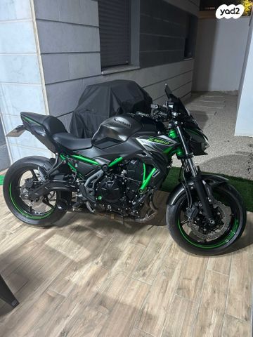 קאוואסאקי Z650