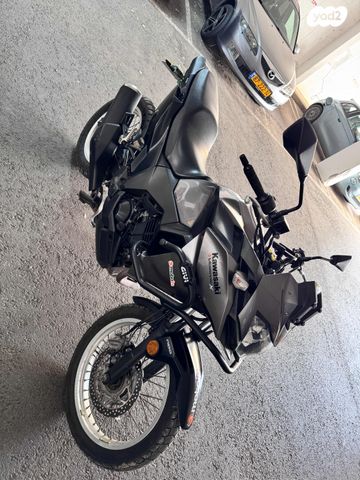 קאוואסאקי Versys-X 300