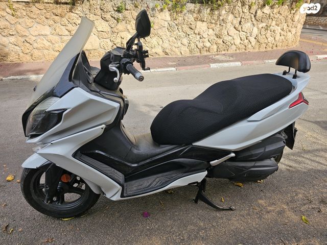 מודעת רכב קימקו דאון-טאון 250ABS