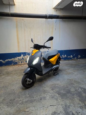 פיאג'ו  Active ME01  