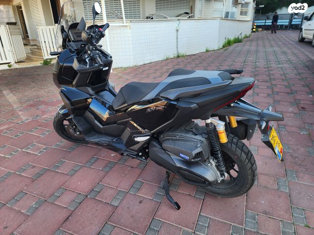 הונדה ADV350