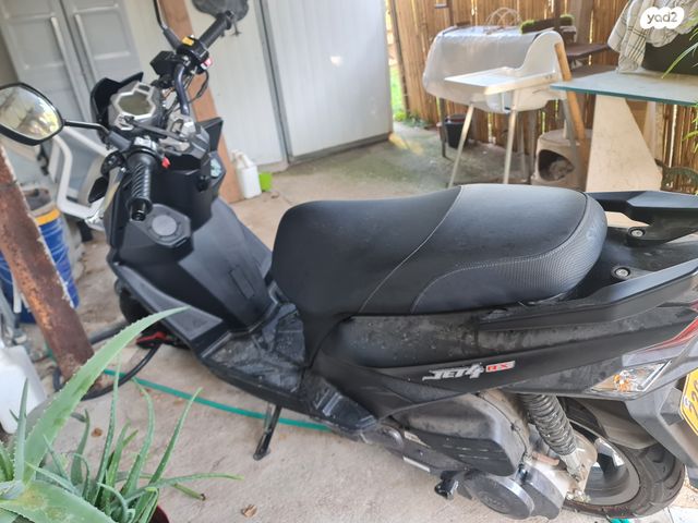 סאן יאנג Jet 4 RX