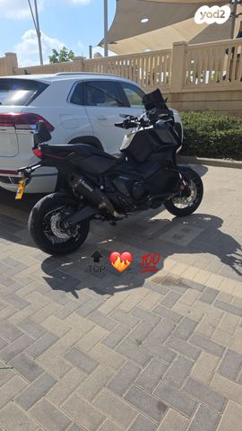 מודעת רכב הונדה X-ADV750