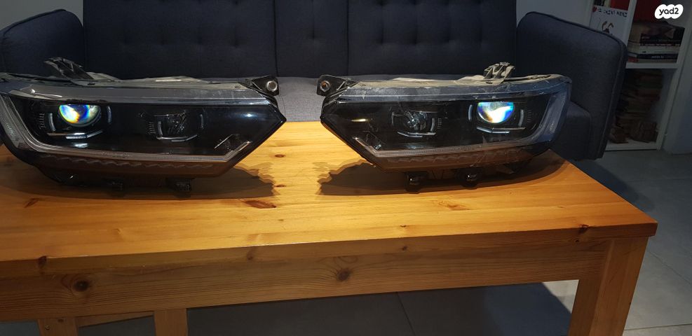 feedItemObj.data.row_1