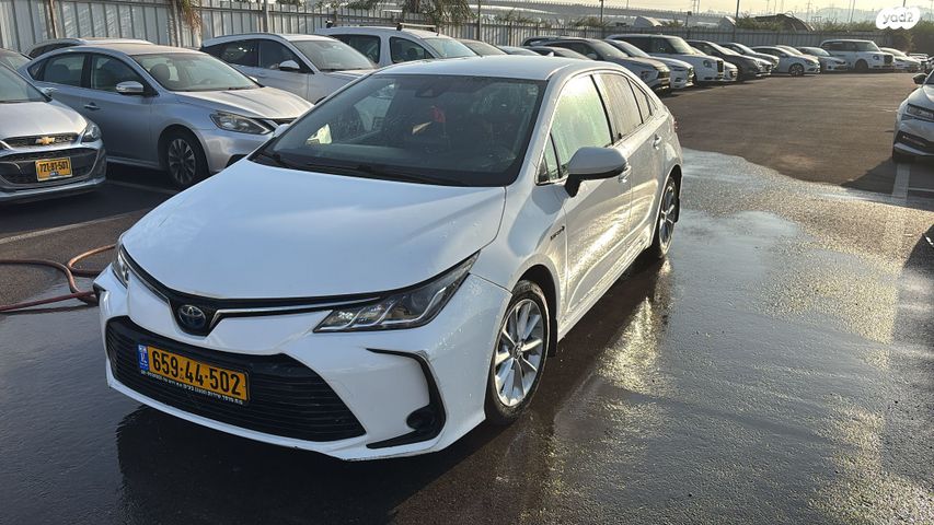 מודעת רכב טויוטה קורולה