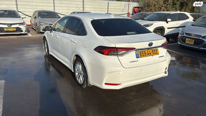 מודעת רכב טויוטה קורולה 2