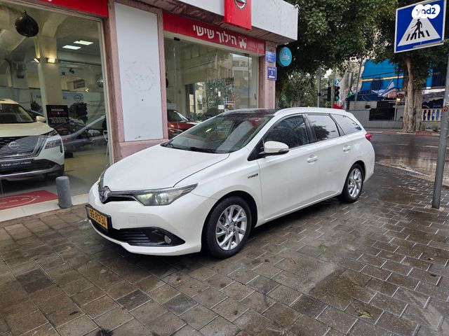 מודעת רכב טויוטה אוריס