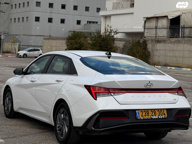 יונדאי אלנטרה