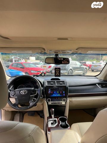 טויוטה קאמרי