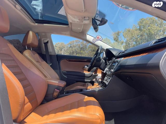 פולקסווגן פאסאט CC