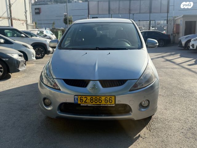 מיצובישי גרנדיס