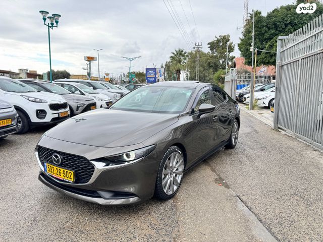 מודעת רכב מאזדה 3