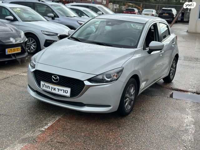 מודעת רכב מאזדה 2