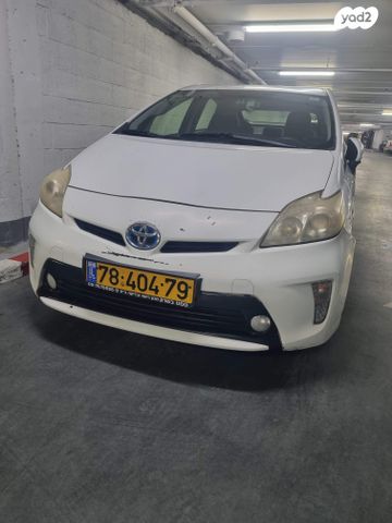 מודעת רכב טויוטה פריוס