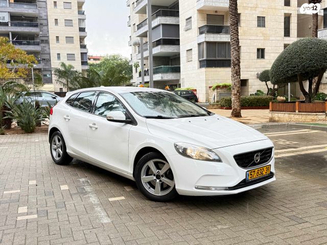 מודעת רכב וולוו V40