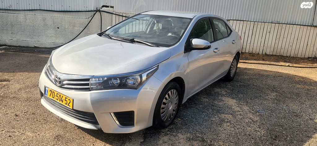 מודעת רכב טויוטה קורולה