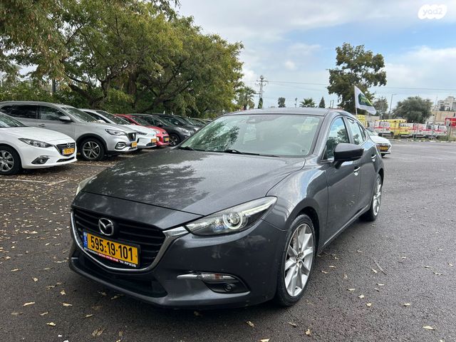 מודעת רכב מאזדה 3