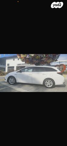 מודעת רכב טויוטה אוריס