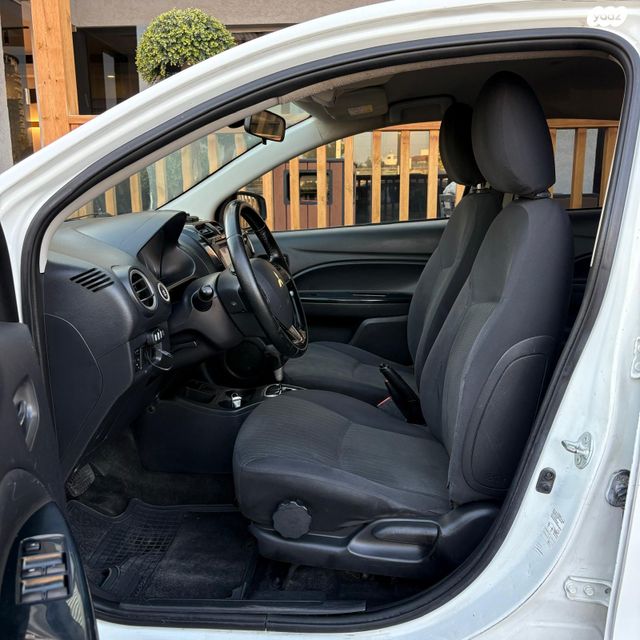 מיצובישי אטראז'