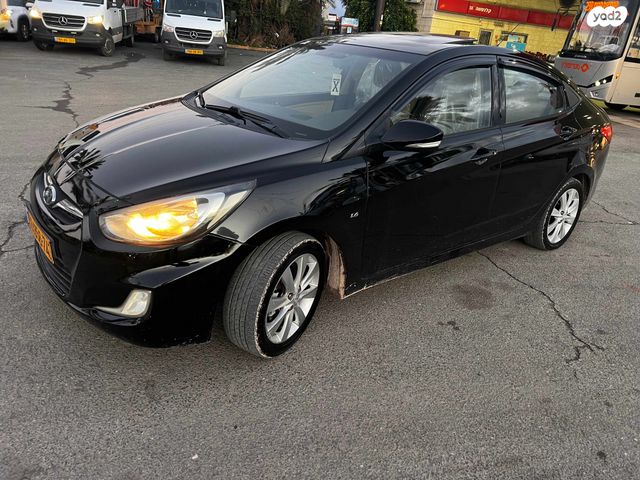 יונדאי אקסנט i25