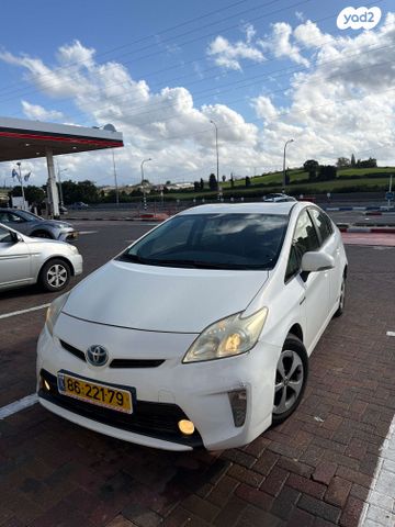 מודעת רכב טויוטה פריוס