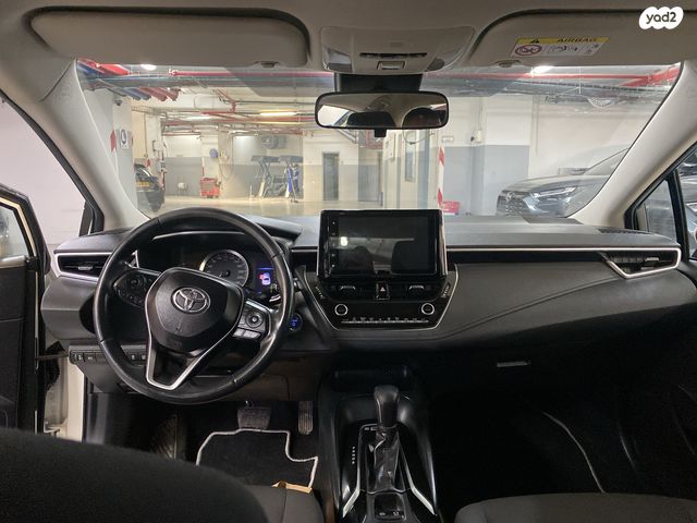 טויוטה קורולה