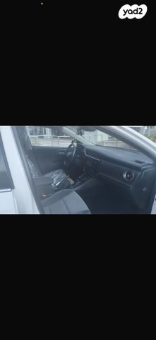 טויוטה אוריס