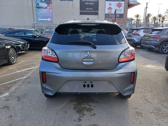 מיצובישי ספייס סטאר