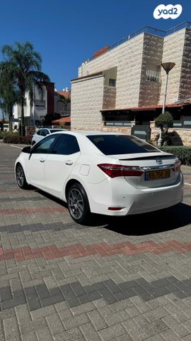 טויוטה קורולה