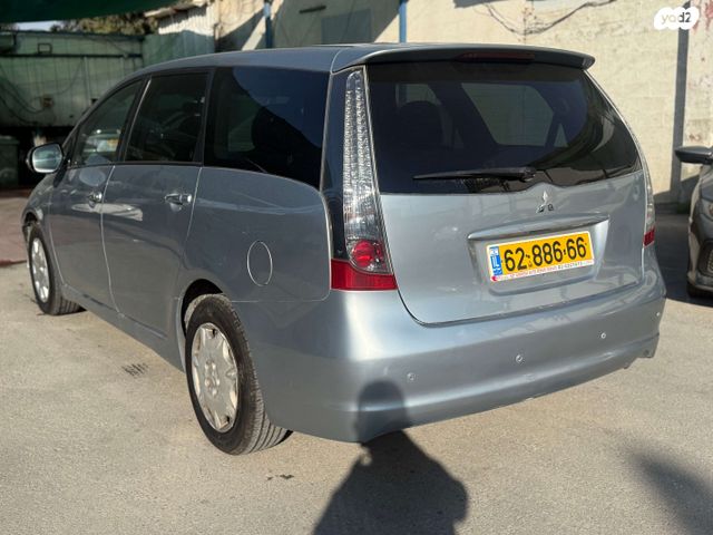 מודעת רכב מיצובישי גרנדיס