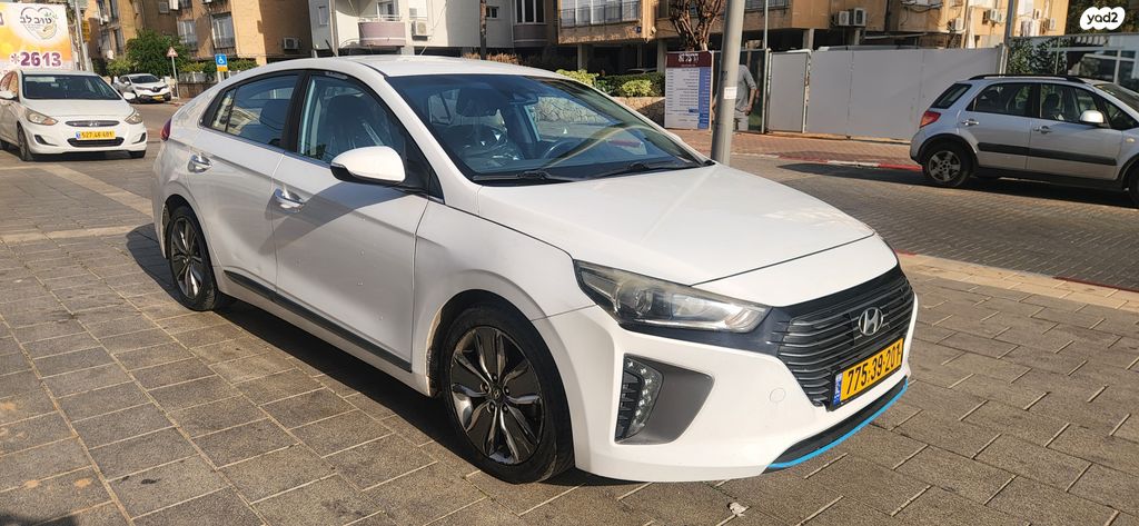 יונדאי איוניק