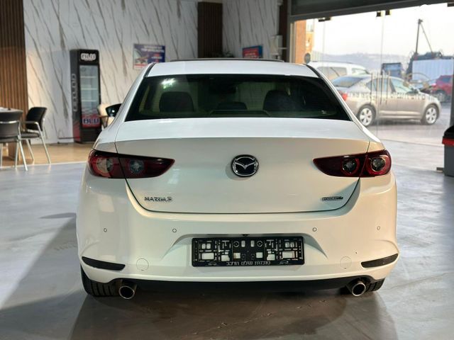 מאזדה 3