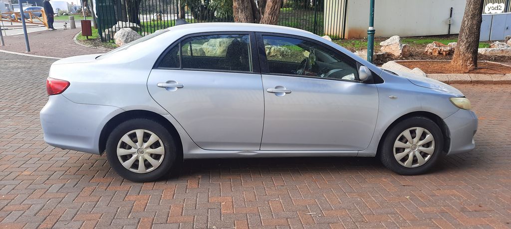 טויוטה קורולה