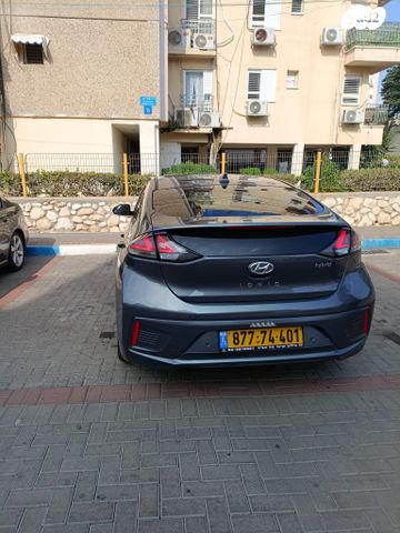 יונדאי איוניק