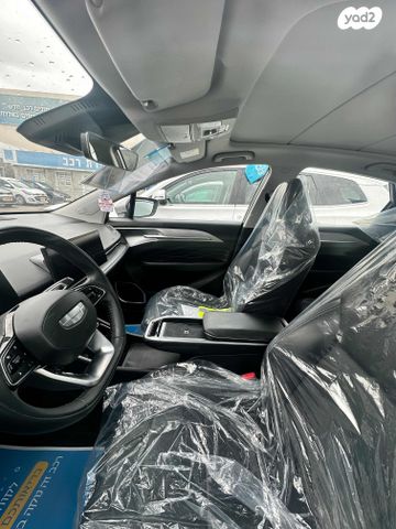 ג׳ילי Geometry C