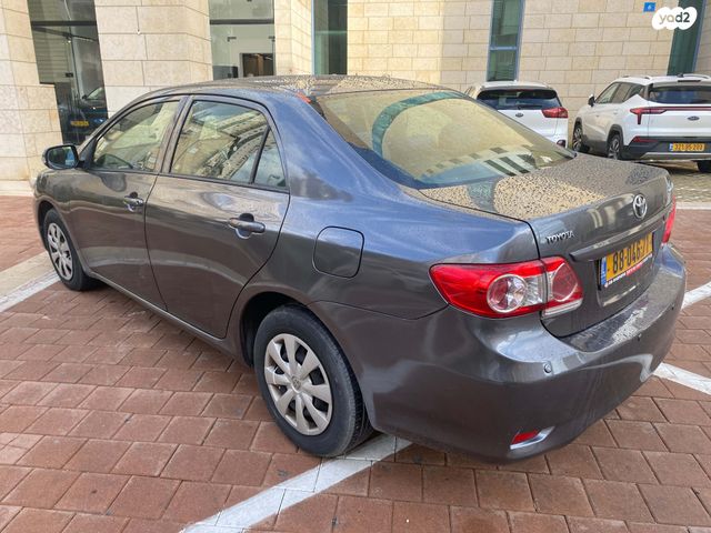 טויוטה קורולה