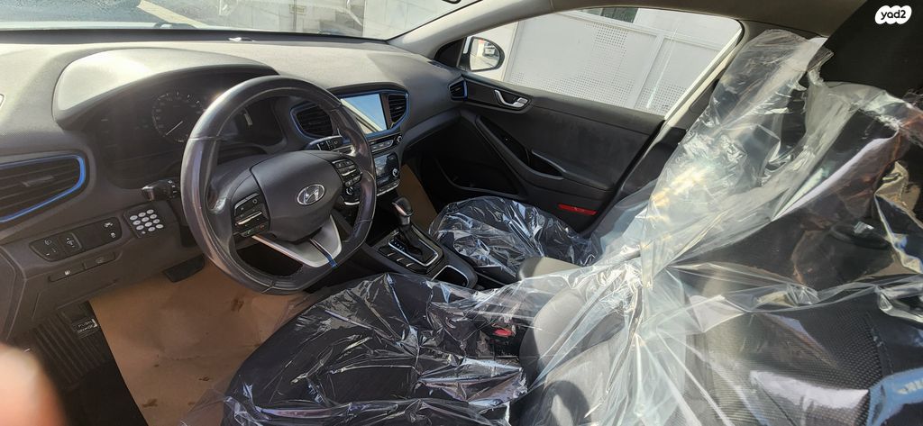 יונדאי איוניק