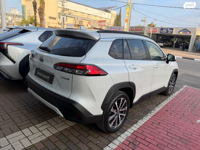 טויוטה קורולה קרוס