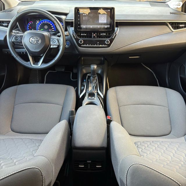 טויוטה קורולה