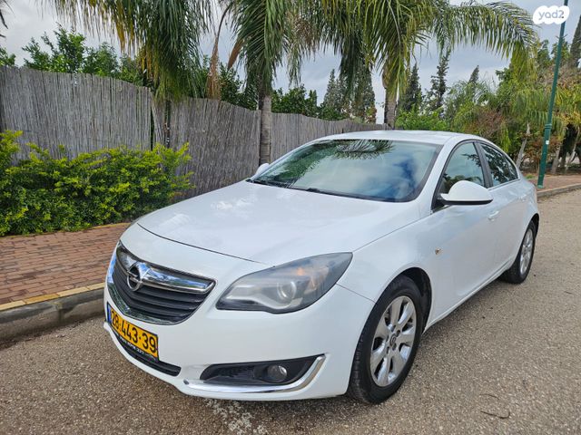 מודעת רכב אופל אינסיגניה