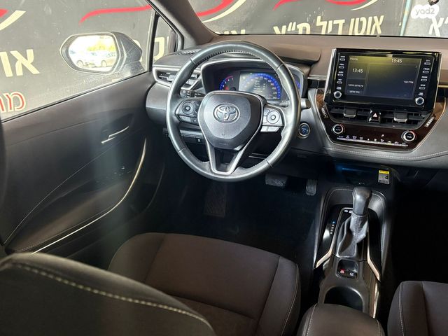 טויוטה קורולה