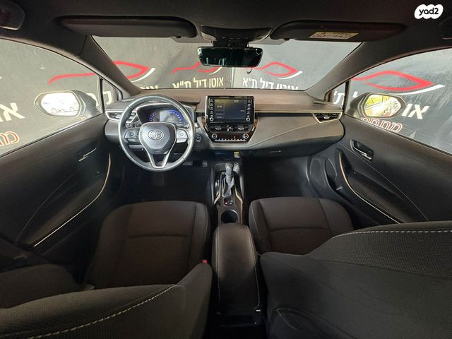 טויוטה קורולה