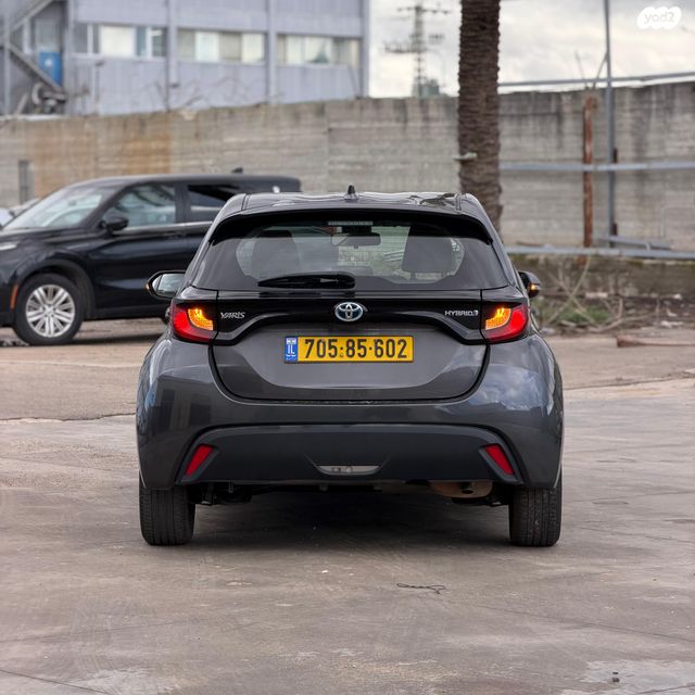 מודעת רכב טויוטה יאריס
