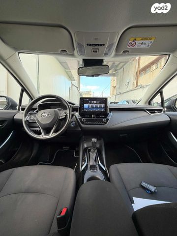 טויוטה קורולה