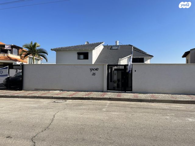 בית פרטי/ קוטג', היקינטון 35, נוף העמק, מגדל העמק