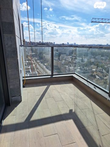 דירה, יעקב פיכמן 5, קרית אילון, חולון