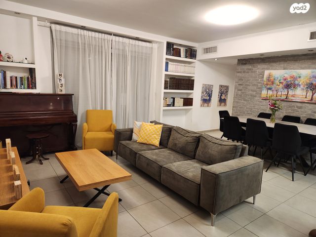 א.ד. גורדון 4