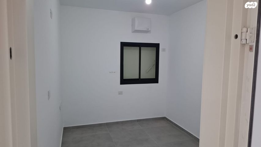 בית פרטי/ קוטג', אריאל שרון 12, נווה שרון / שער העיר, נתיבות